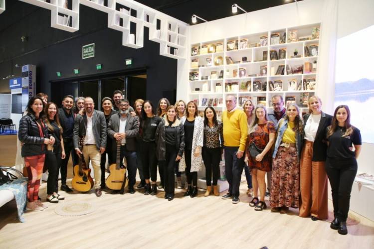 EL STAND DE SAN LUIS BRILLÓ EN LA FERIA INTERNACIONAL DEL LIBRO EN BUENOS AIRES