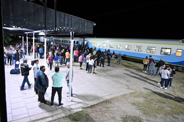 EL PRÓXIMO SÁBADO LLEGARÁ EL SERVICIO REGULAR DEL TREN DE PASAJEROS A LA LOCALIDAD SANLUISEÑA DE BEAZLEY