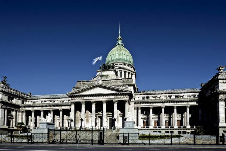 RESUMEN SEMANAL DE LA HONORABLE CÁMARA DE DIPUTADOS DE LA NACIÓN