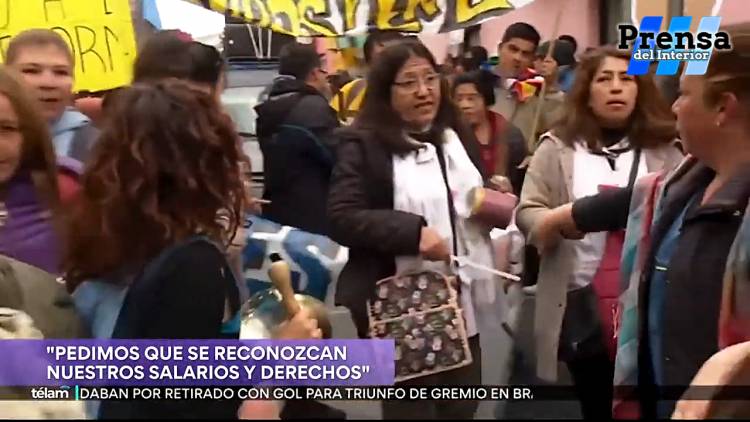 PARITARIAS TRAS LA REPRESIÓN: EL GOBIERNO DE JUJUY OFRECIÓ UN PISO SALARIAL DE $200 MIL A LOS DOCENTES