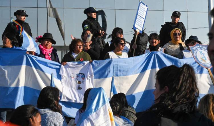 JUJUY: DOCENTES DE NIVEL INICIAL Y PRIMARIO CONTINÚAN CON EL PARO