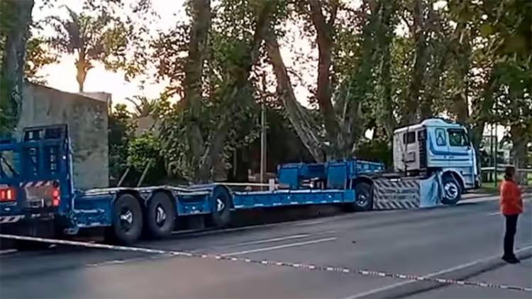 OTRA TRAGEDIA EN CÓRDOBA: UN NENE FALLECIÓ AL SER ATROPELLADO POR UN CAMIÓN CUANDO IBA A LA ESCUELA