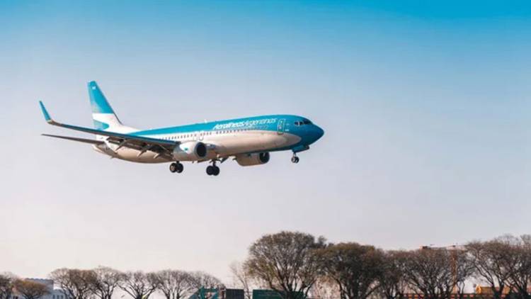 EN MARZO AEROLÍNEAS ARGENTINAS TRANSPORTÓ MÁS PASAJEROS DE CABOTAJE