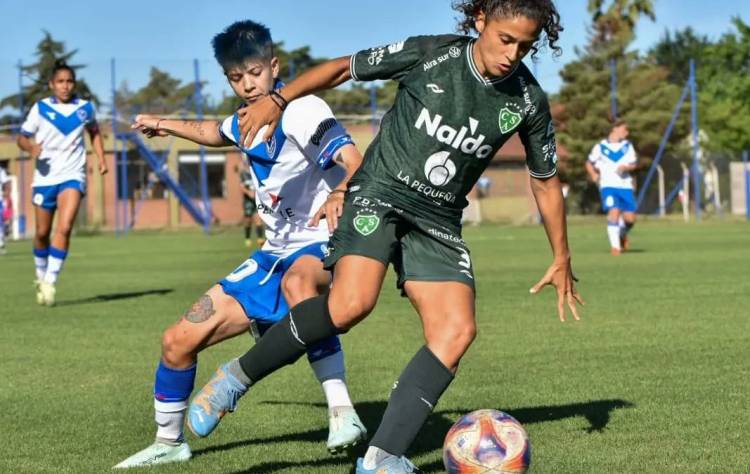 EL ASCENSO DEL FÚTBOL FEMENINO ARGENTINO: EMPEZÓ A RODAR LA PELOTA EN LA PRIMERA DIVISIÓN B Y LA PRIMERA C TAMBIÉN SE PUSO EN MARCHA