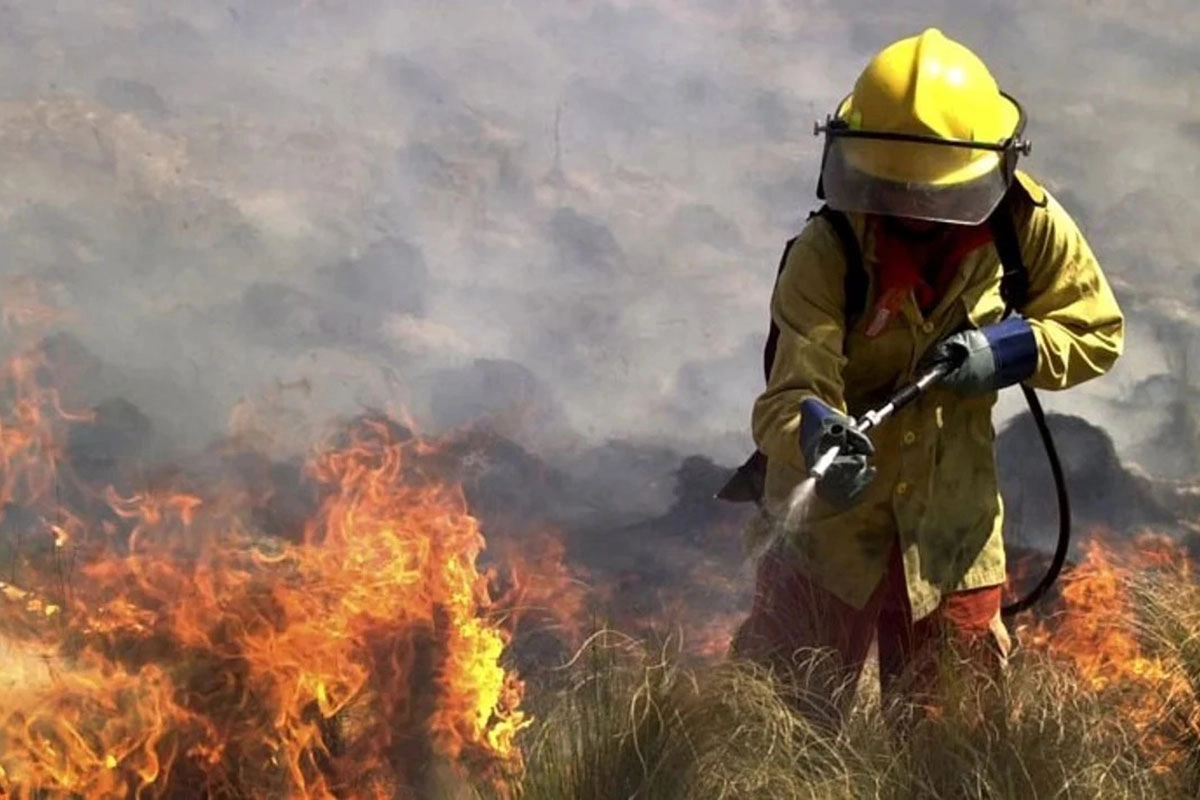 INCENDIOS EN CÓRDOBA: REGRESÓ EL FUEGO Y HAY PELIGRO EN VALLES Y SIERRAS