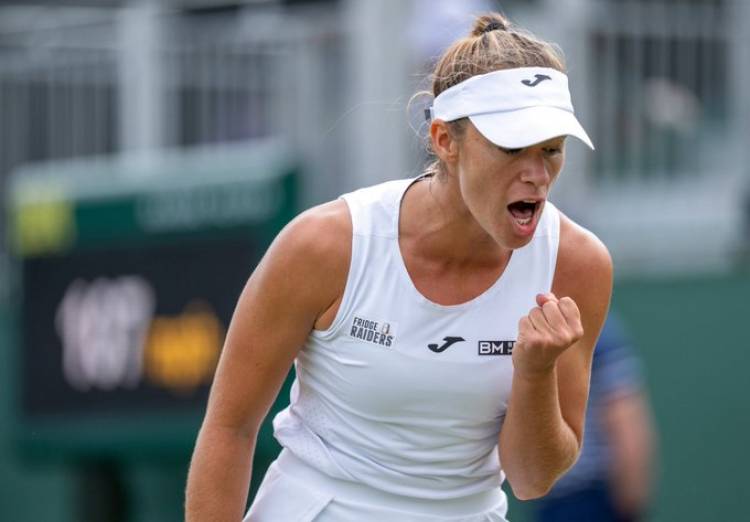 HISTÓRICO LOGRO DEL TENIS ARGENTINO: SOLANA SIERRA AVANZA A OCTAVOS DE WIMBLEDON COMO "LUCKY LOSER" 