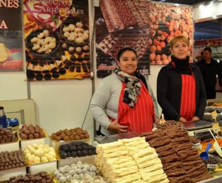 FIESTA NACIONAL DE LA DULZURA 2025: TRES DÍAS DE SABORES, MÚSICA Y TRADICIÓN