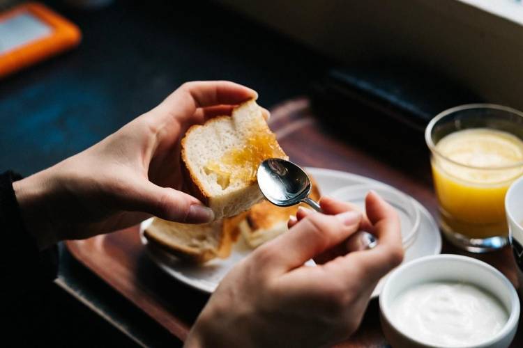 ¿RETRASAR EL DESAYUNO PUEDE ALARGAR LA VIDA? LO QUE DICE HARVARD