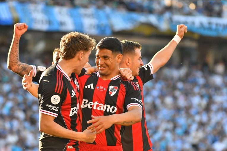 RIVER DERROTÓ 1-0 A RACING Y AVANZÓ A SEMIFINALES DE LA COPA ARGENTINA