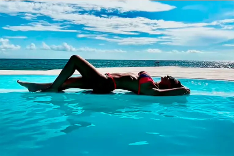 SABRINA ROJAS DISFRUTÓ DE UNAS VACACIONES SOÑADAS JUNTO A SU HIJA EN EL CARIBE