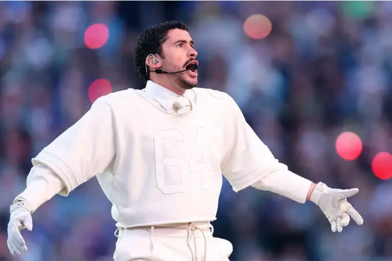 BAD BUNNY LLEGÓ A ARGENTINA Y DARÁ TRES SHOWS EN EL MONUMENTAL