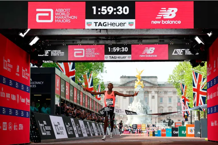 Récord histórico: bajan las 2 horas en maratón por primera vez