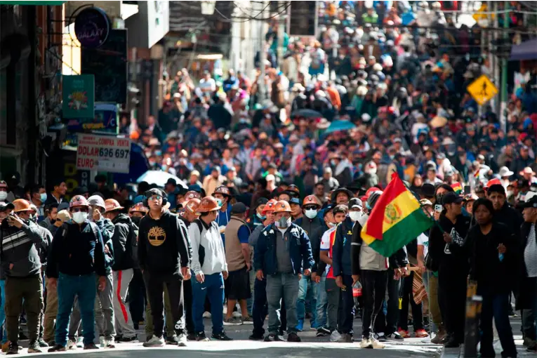 Bolivia atraviesa una creciente crisis política y social en medio de protestas y tensión institucional