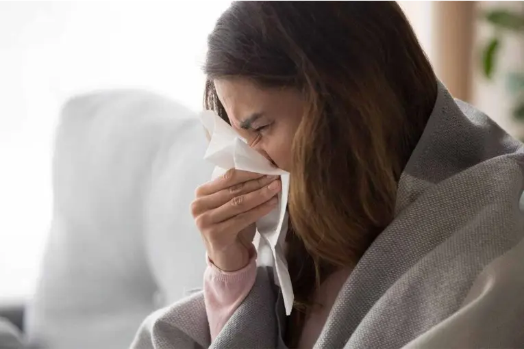 Aumentan los casos de gripe en Argentina y predomina la variante influenza A(H3N2)