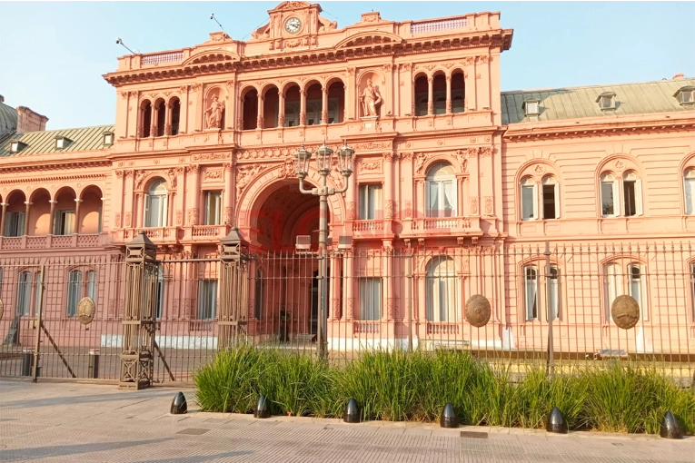 El Gobierno eliminó el Ministerio del Interior y transfirió sus funciones a la Jefatura de Gabinete