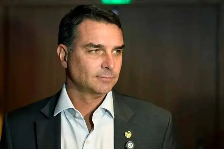 Flavio Bolsonaro desde EE.UU.: críticas a la Justicia de Brasil
